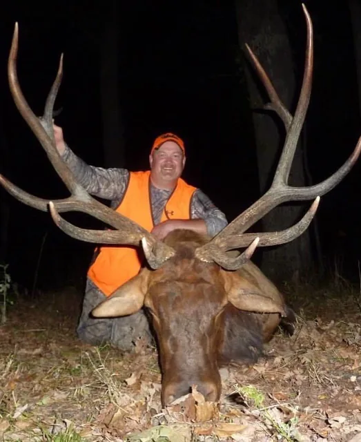Kentucky Elk customer harvest photo from TLC Outfitters