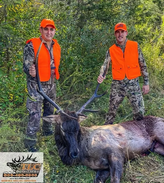 Kentucky Elk customer harvest photo from TLC Outfitters