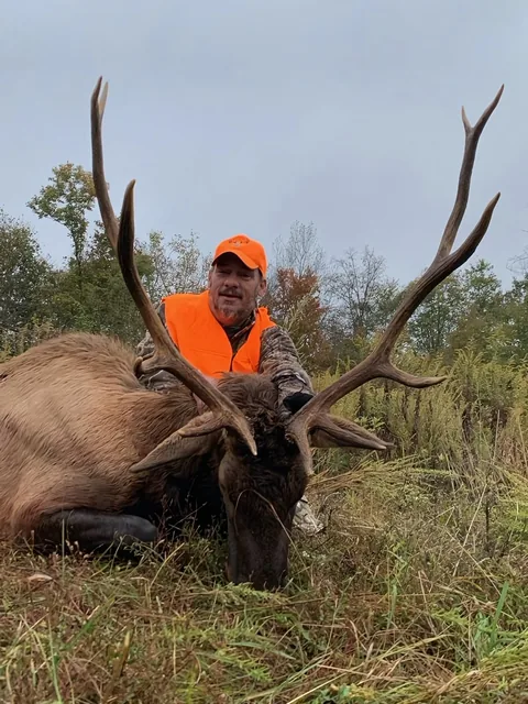 Kentucky Elk customer harvest photo from TLC Outfitters